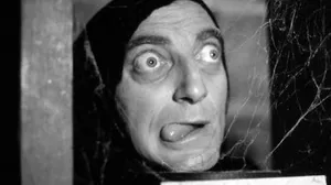El Claustro ahora en Discord, conoce a Igor, el bot.